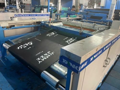 silk_printng_big_side_auto_machine_appearance.jpg